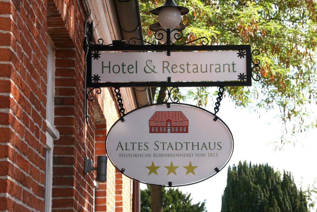 Hotel Altes Stadthaus 韦斯特施泰德 外观 照片